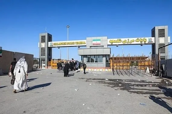قائد قوات الحدود الإيرانية جميع المنافذ الحدودية مفتوحة ولم تتأثر بالحرب