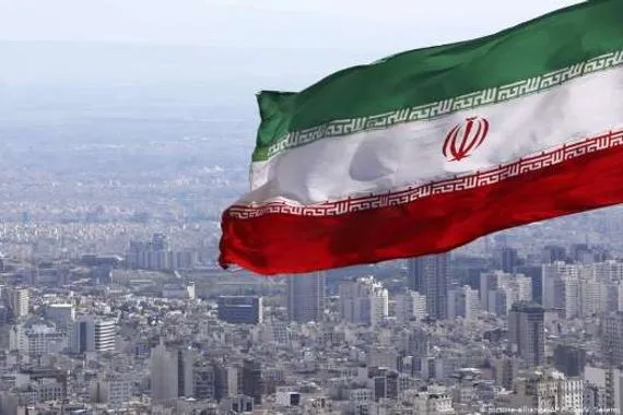 إيران تعلن تمديد إغلاق مجالها الجوي