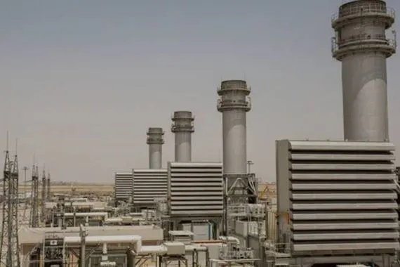 العراق يفقد 300 ميغاواط من الكهرباء و مخاوف من انقطاع إمدادات الطاقة من ايران