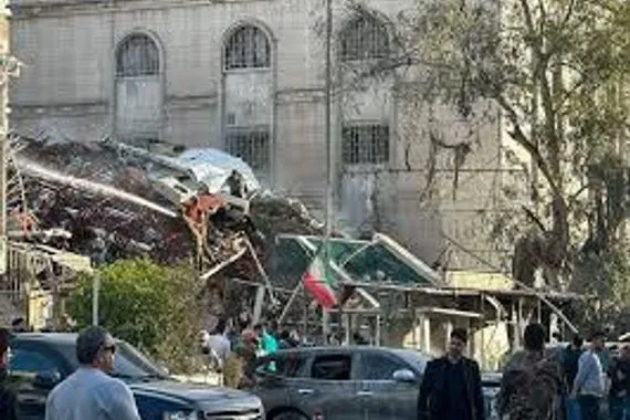 سيناتور امريكي يعلق بشأن الحرب الإسرائيلية الإيرانية لا نريد الانجرار الى الصراع
