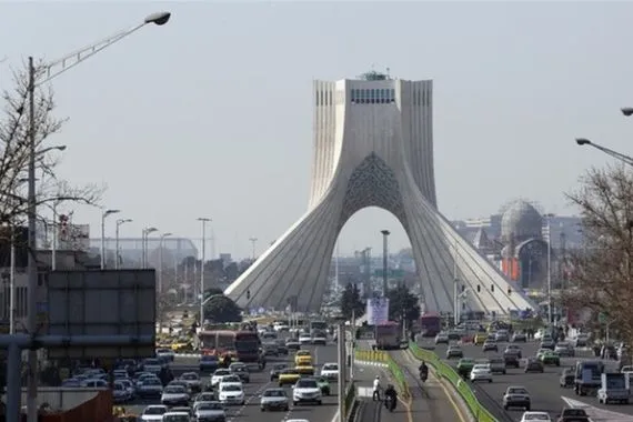 طهران تمدد العمل عن بعد حتى بداية تموز
