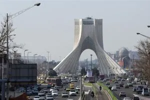 طهران تمدد العمل عن بعد حتى بداية تموز