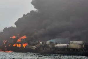أحداهما تحمل نفطاً عراقياً الإمارات تصدر توضيحاً بشأن حادث اصطدام السفينتين شفق نيوز