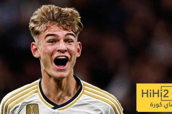نادي ألماني يفاوض نيكو باز