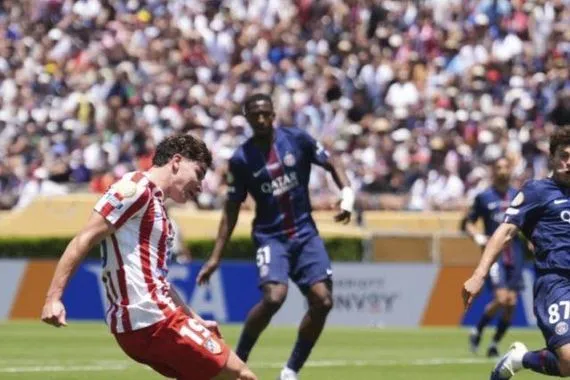 أتلتيكو مدريد بدأ المونديال بنفس أخطاء الموسم الماضي