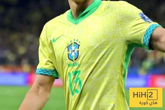 برشلونة يخطط للتعاقد مع ظهير موناكو