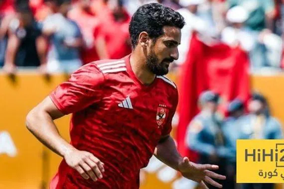 التعادل السلبي يحسم الشوط الأول بين بالميراس والاهلي