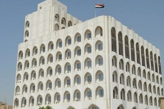 الخارجية العراقية بعثاتنا في إيران مستمرة بتقديم خدماتها رغم التصعيد