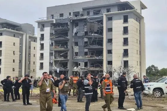 إسرائيل وإيران في اليوم الثامن استنزاف متبادل بالمسيّرات والصواريخ