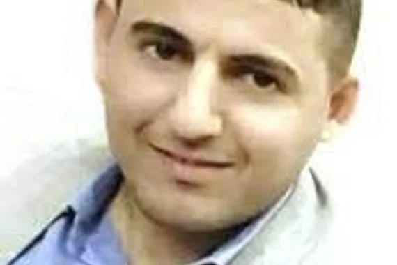 إثنان يضرّان المسؤول وليد عبدالحسين