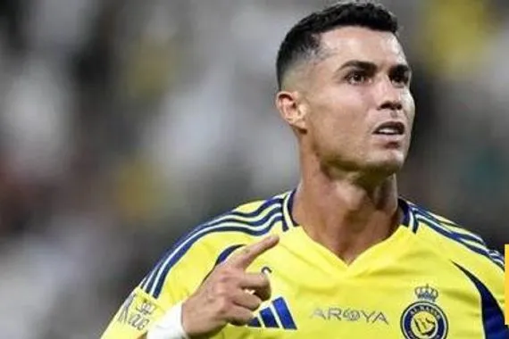 كم هو راتب رونالدو بالساعه والدقيقه مع النصر
