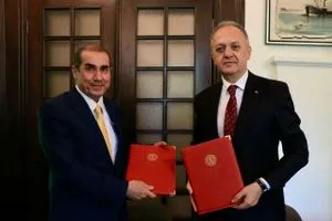 العراق يتسلّم ستة ألواح طينيّة أثريّة من تركيا