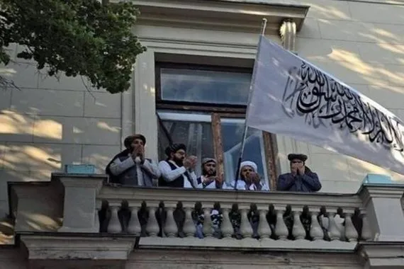 روسيا تعترف رسميا بإمارة أفغانستان الإسلامية التي تقودها حركة طالبان
 قناة العالم الاخبارية