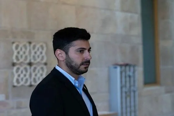 خلافات مع زوجة نتنياهو وتسريبات سرية تطيح بمسؤول اسرائيلي قناة العالم الاخبارية
