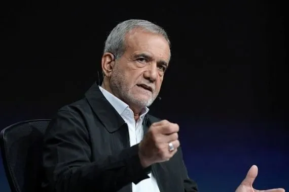 الرئيس الايراني يشارك في مراسم عاشوراء وصلاة الظهر بمدينة تبريز قناة العالم الاخبارية