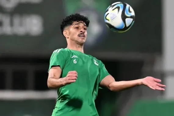 النصر يخطط لتعزيز صفوفه بلاعب الأهلي
