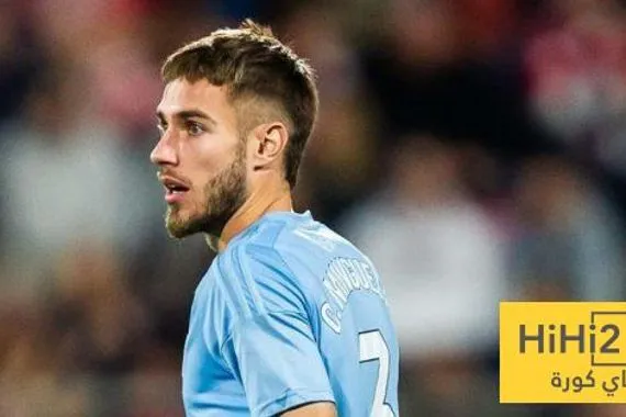 مستقبل مينغويزا معقد وبرشلونة يترقب عن كثب