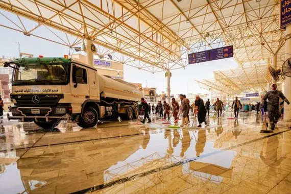 العتبة العلوية تنفذ حملة تنظيف شاملة بعد انتهاء المواكب العزائية