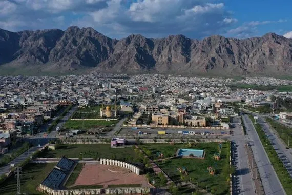 الخارجية النيابية تخاطب السفارة في بوخارست لإعادة فتى عراقي احتجزته رومانيا
