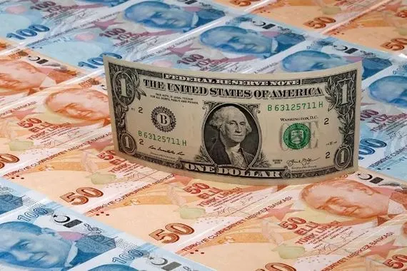 الليرة التركية تستقر بعد تراجعها إثر تشديد الحملة القانونية ضد حزب المعارضة