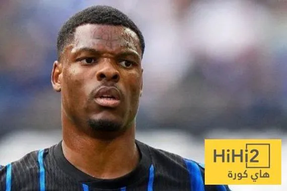 برشلونة مطالب بالتضحية من أجل ضم دومفريس