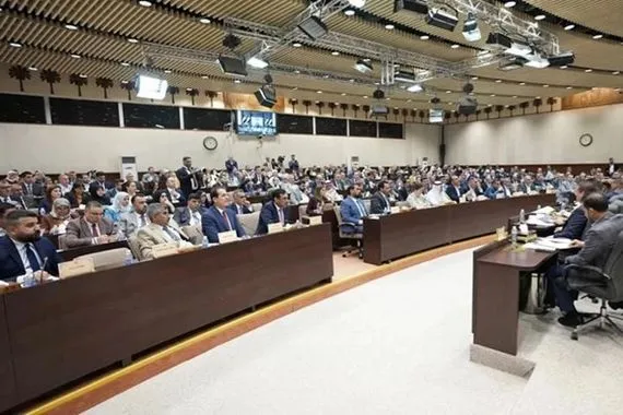 نائب ينتقد تحول بعض المستقلين وانضمامهم لكتل سياسية بهدف تحقيق المصالح الشخصية