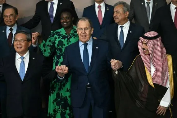 بريكس ترزح تحت تهديدات ترامب بفرض رسوم جمركية