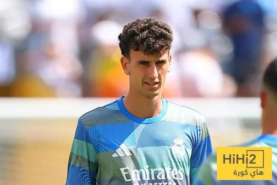 كومو يستهدف ضم موهبة ريال مدريد الدفاعية