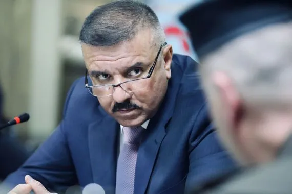 وزير الداخلية يعقد مؤتمرًا موسعًا لمناقشة نظام الأمن المناطقي