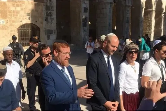 انتهاك غير مسبوق في الأقصى بقيادة حاخام صهيوني متطرف قناة العالم الاخبارية