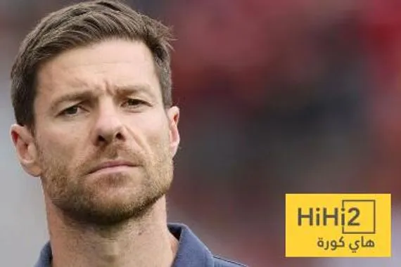 سبب رغبة ألونسو في التعاقد مع لاعب وسط جديد
