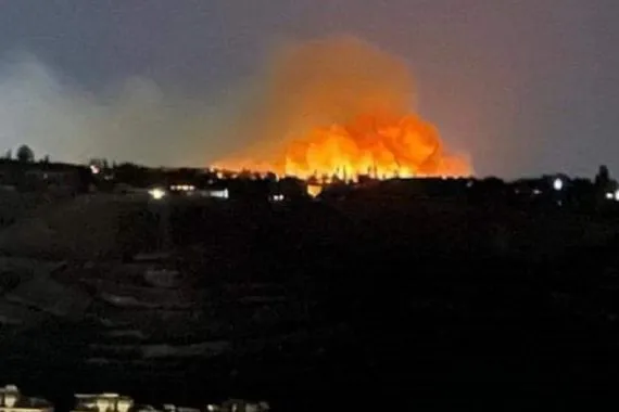 انفجارات عنيفة تدوي في مدينة جبلة السورية فيديو
 قناة العالم الاخبارية