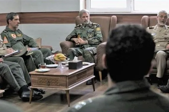 قائد الجيش الايراني سنواصل مهمة الدفاع عن البلاد بكل قوة قناة العالم الاخبارية