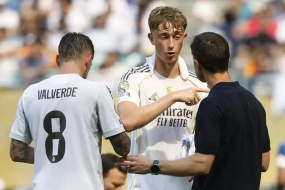 هويسين اجتاز الاختبار وريال مدريد يعيد فتح ملف التعاقد مع قلب دفاع