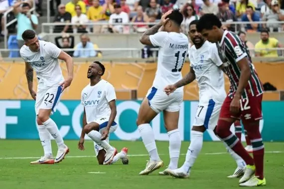 الهلال يدرس الانسحاب من كأس السوبر السعودي