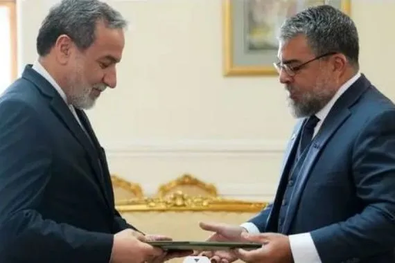سفيرا فرنسا والبرازيل يقدمان أوراق اعتمادهما في طهران قناة العالم الاخبارية