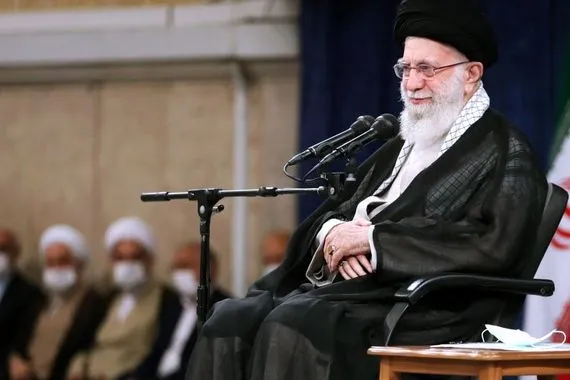 ٤٠٠ عالم يؤيدون فتوى تصنيف من يُهددون المرجعية  بالحرابة قناة العالم الاخبارية