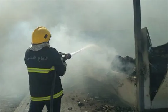 اندلاع حريق في 3 محال تجارية جنوب بغداد