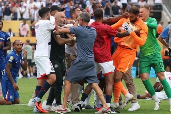 إنريكي مهدد بالإيقاف بعد شجار نهائي مونديال الأندية وكالة الانباء العراقية واع