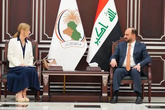 الأنبار تبحث فرص الاستثمار مع إسبانيا