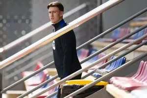 برشلونة يفقد مدافعًا يمتلك مستقبلًا مشرقًا