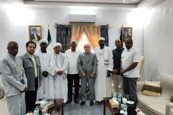 التيار الإسلامي العريض يزور السفارة الإيرانية في بورتسودان مهنئاً
 قناة العالم الاخبارية