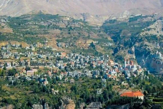 بلدية بشامون في محافظة جبل لبنان تفرض حظرا ليليا للتجوال على الأجانب