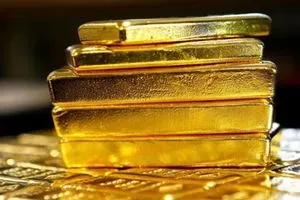 الذهب يرتفع مع التركيز على مفاوضات الرسوم الجمركية الأمريكية