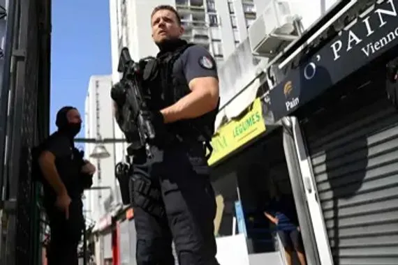 حظر للتجول على القاصرين في إحدى مدن فرنسا خوفاً عليهم شفق نيوز