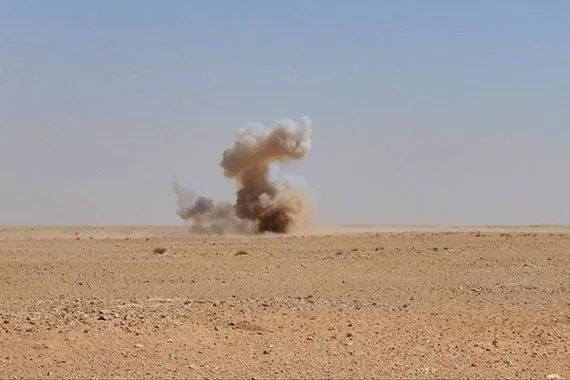 الحشد الشعبي ينفذ عملية أمنية في صحراء النجف لرفع مخلفات حربية