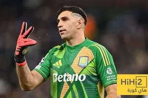 موقف أستون فيلا من طلب مانشستر يونايتد بضم مارتينيز