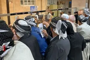 السليمانية مطالبات بصرف مكافأة الخدمة الطويلة للمتقاعدين المتوقفة منذ 2014 شفق نيوز