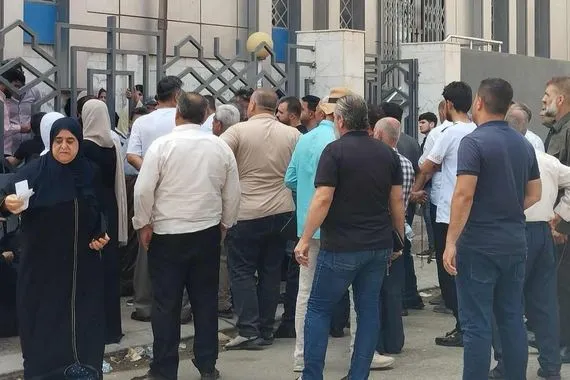 بعد 85 يوماً موظفو كوردستان يتسلّمون راتباً واحداً وسط مخاوف عودة الأزمة شفق نيوز
