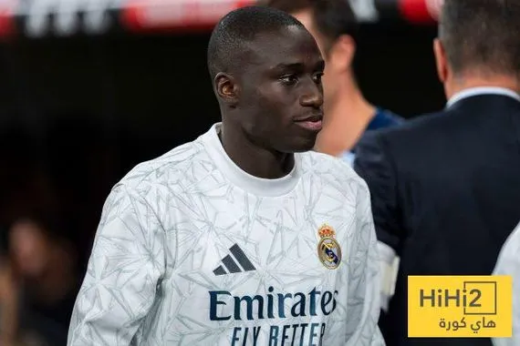 الأزمة التي تواجه ريال مدريد في الاستغناء عن ميندي